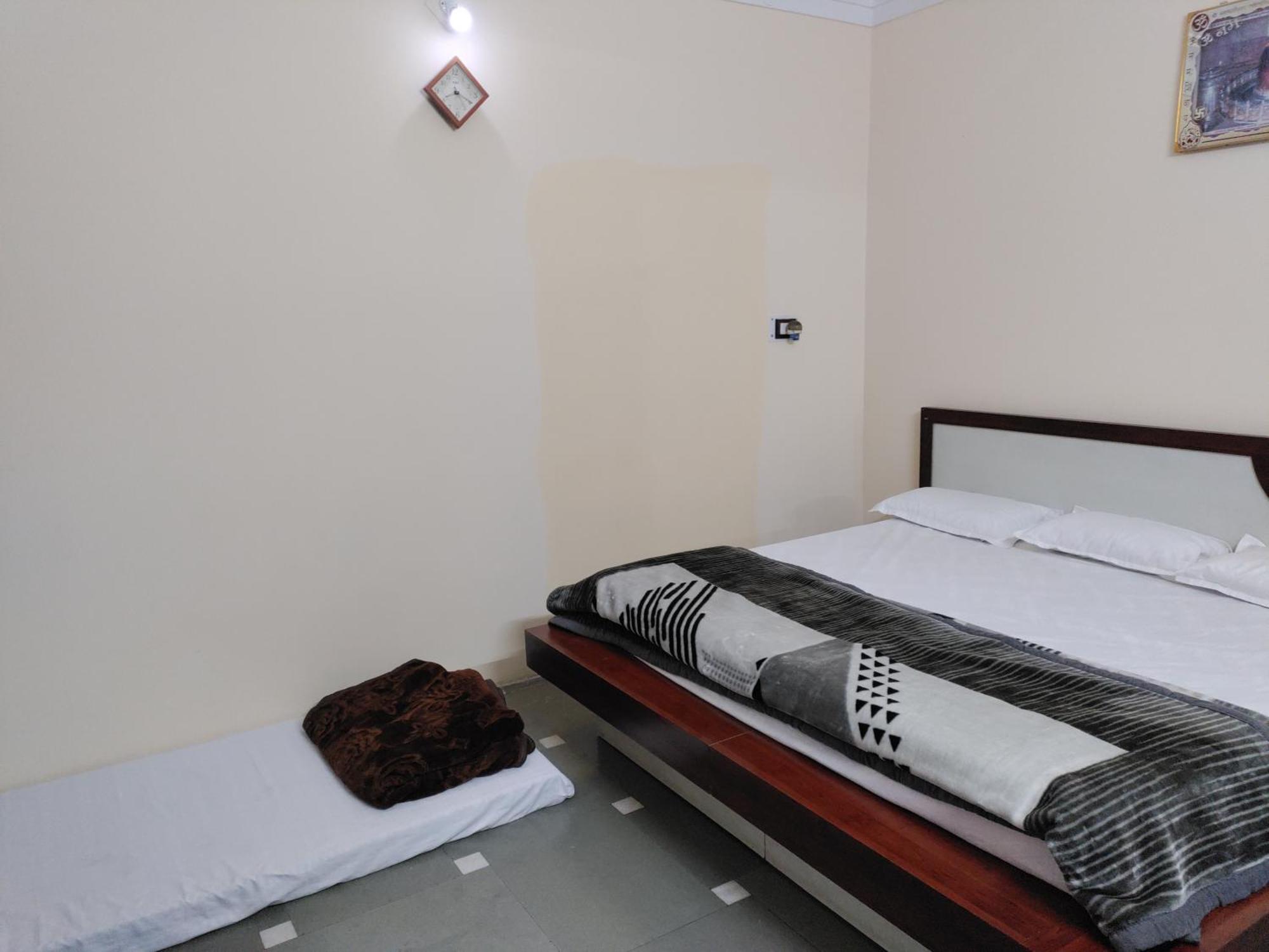 Ramashray Guest House Ujjain Ngoại thất bức ảnh