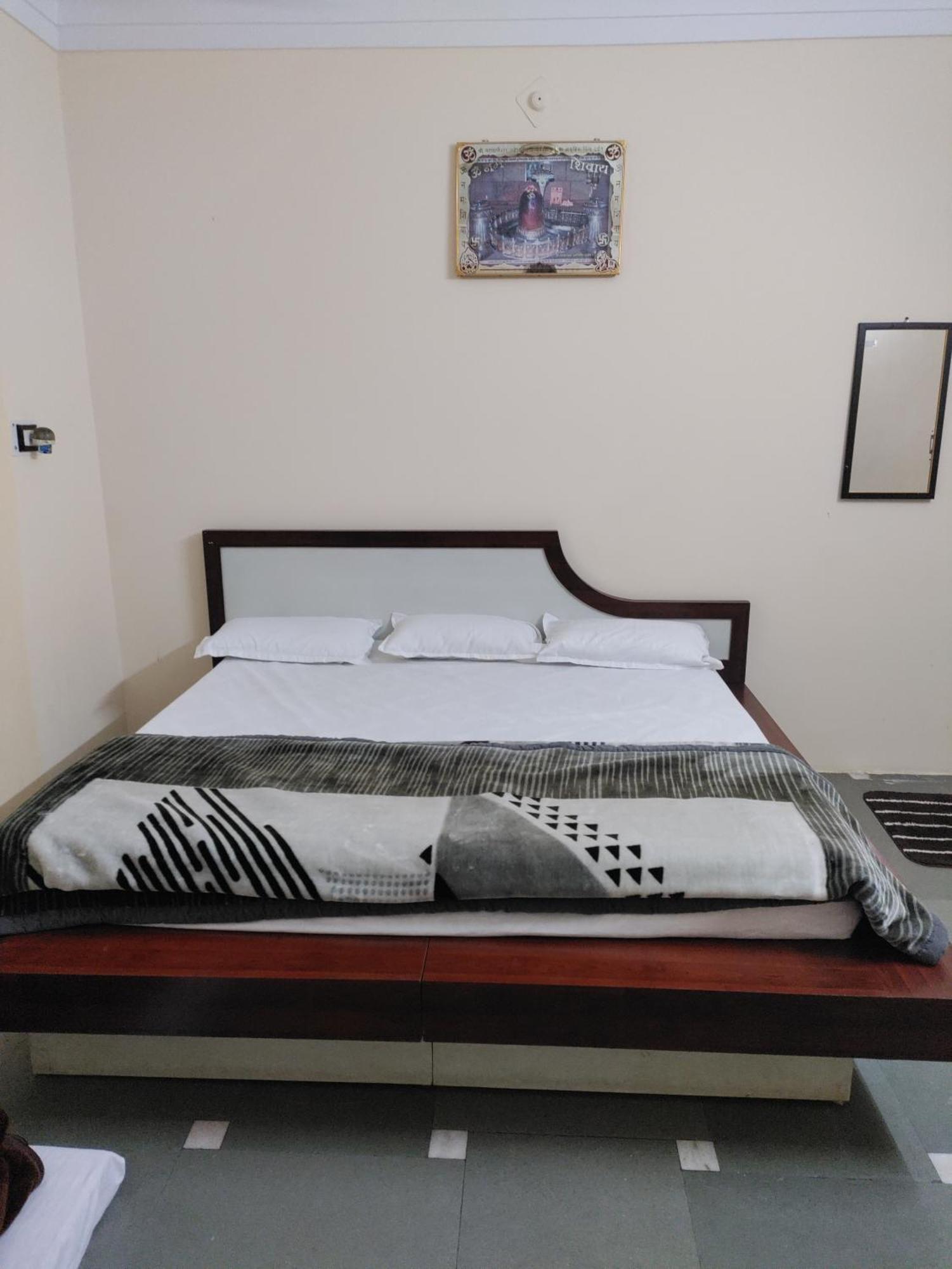 Ramashray Guest House Ujjain Ngoại thất bức ảnh